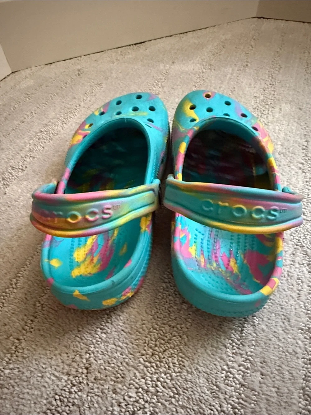 CROCS Kids Turquoise Tie-Dye Clog Sandals with Pink & Yellow Swirls